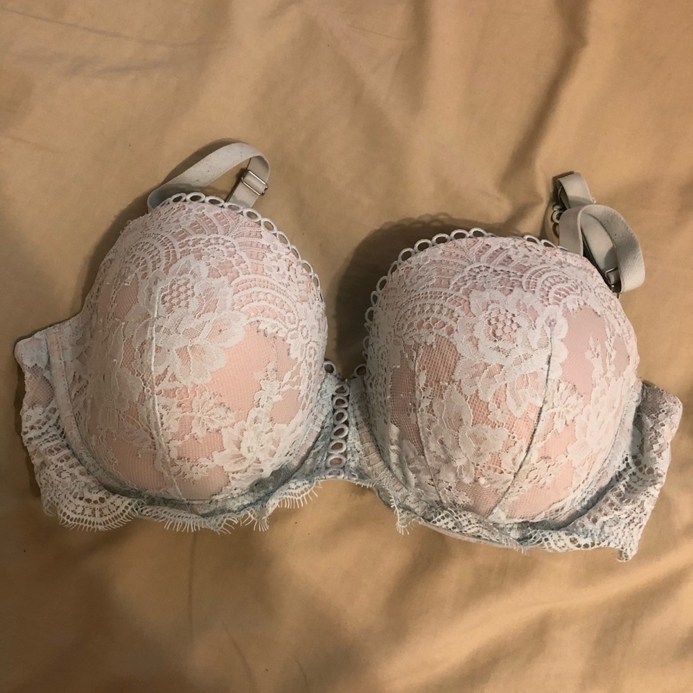 Victoria secret mint green/white lace bra!